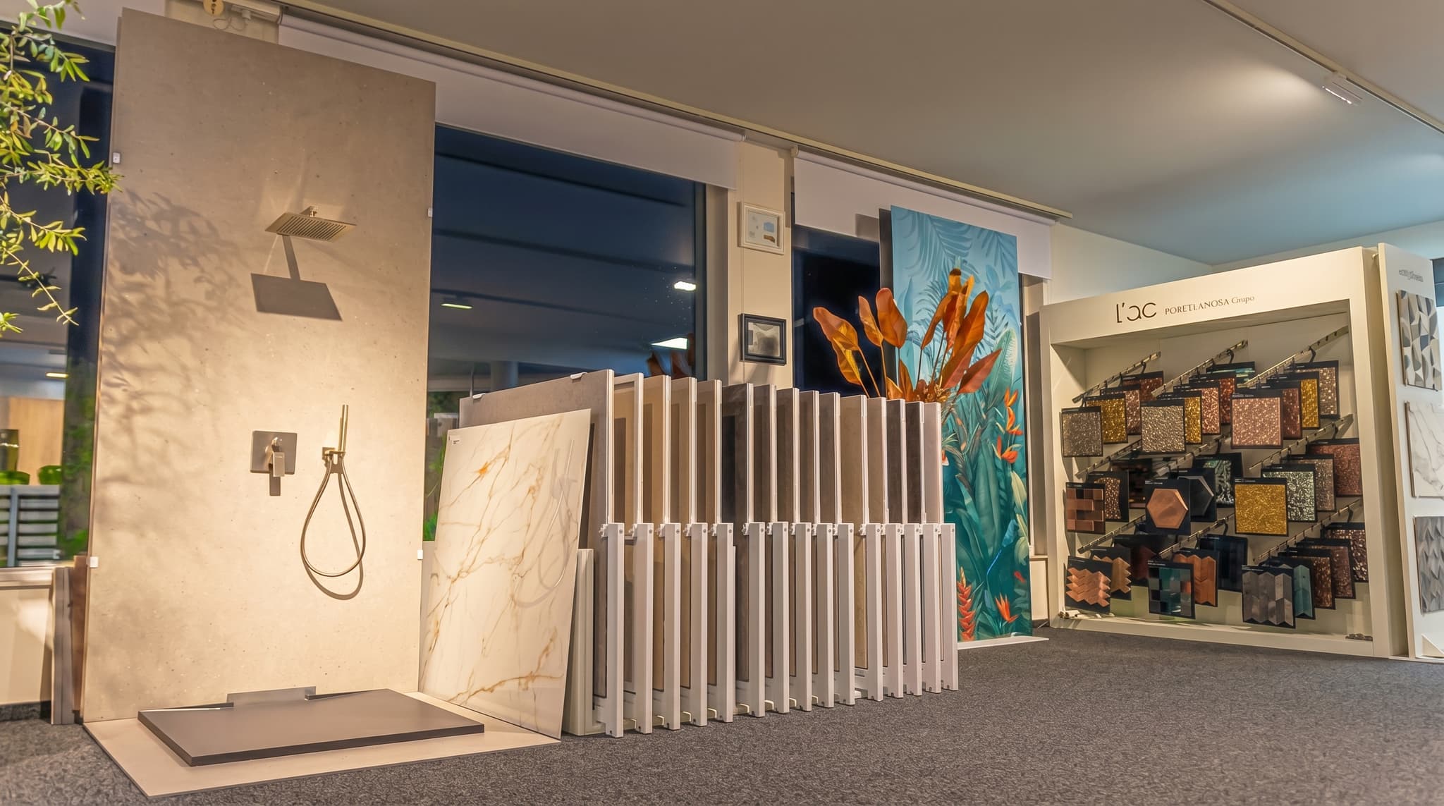 Showroom Kampschulte und Avci — Material live sehen, anfassen und vergleichen